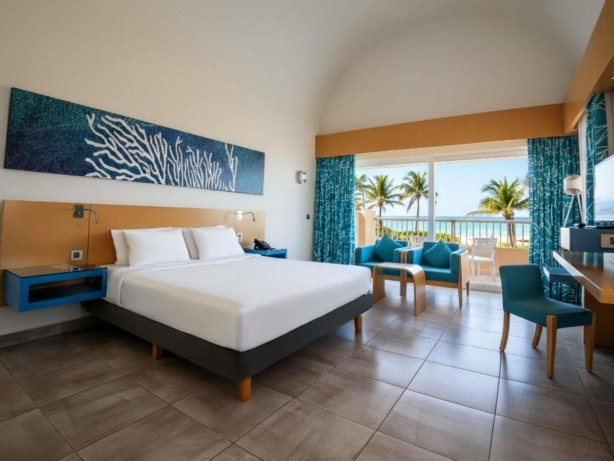 Deluxe Zimmer mit Queensize-Bett und Meerblick